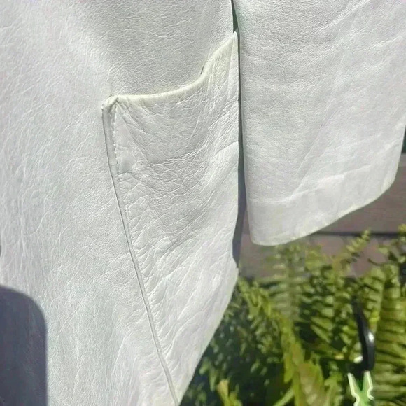 Vintage women’s New York, 50% nylon and 50% acetate blazer. - Picture 3 of 10